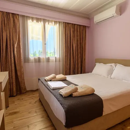 Arion Semesterbostad *