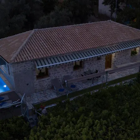 Arion Semesterbostad